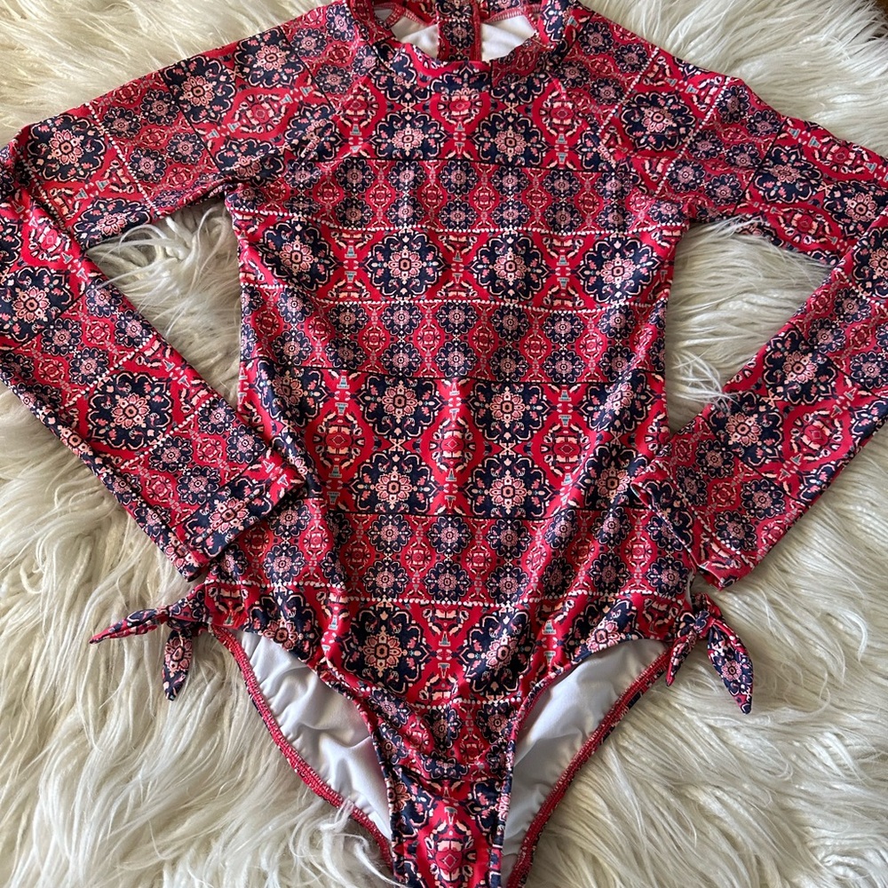 Seafolly Boho Paisley Long-Sleeve Surf Rashguard - Girls size 14‎